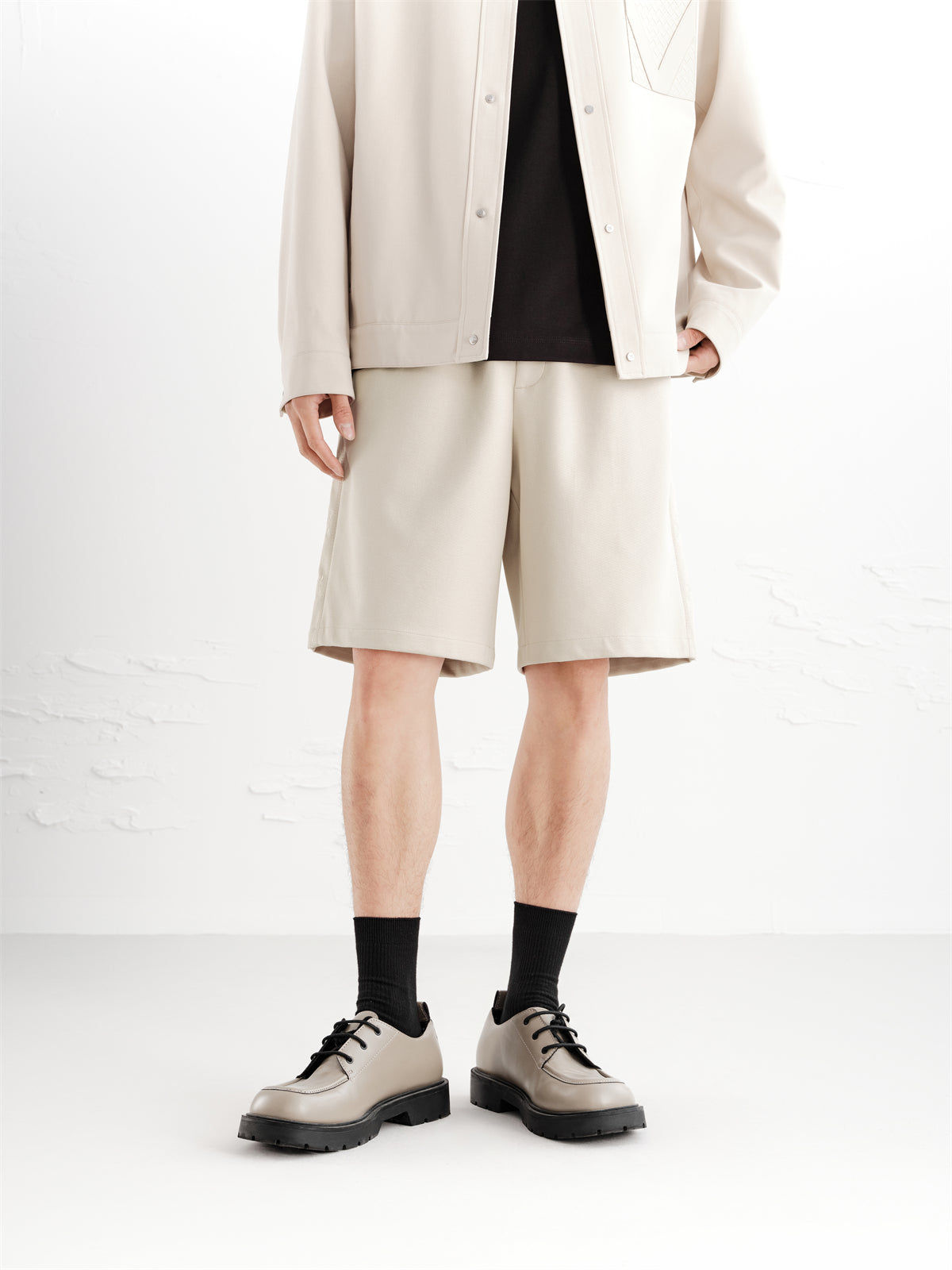 Men's Textured Jacquard Embroidered Shorts