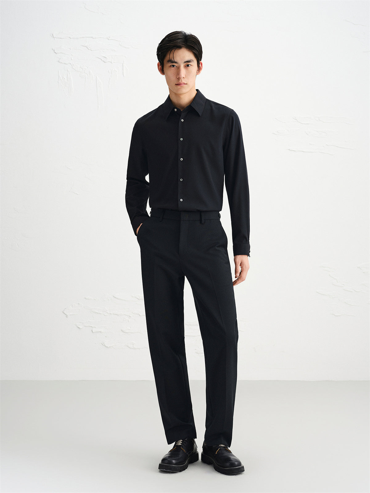 Men's Solid Shirt with Metallic Detail