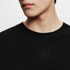 Men's Loose-Fit Brushed Sweater with Embroidery
