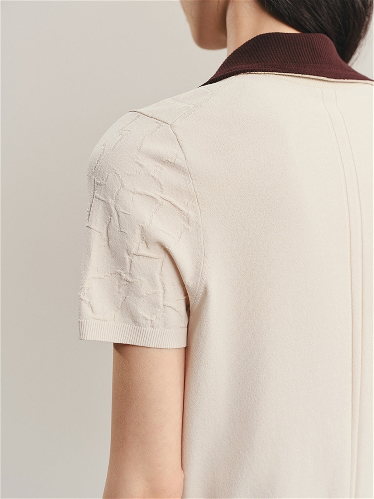 Women's Contrast Collar Jacquard Knit Top