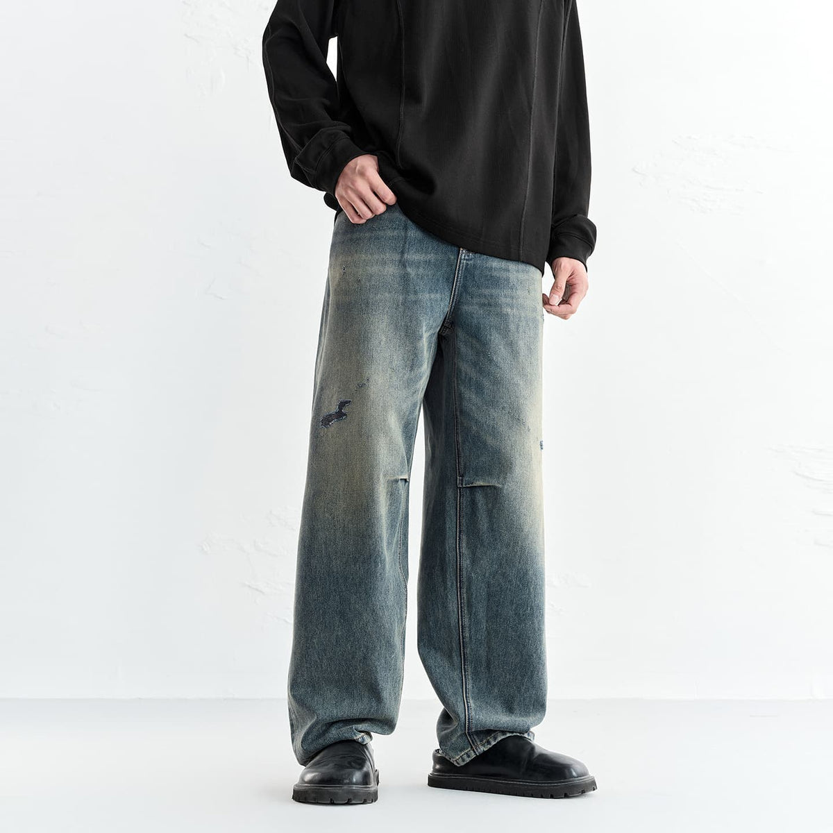 Men's Contrast Distressed Wide-Leg Jeans