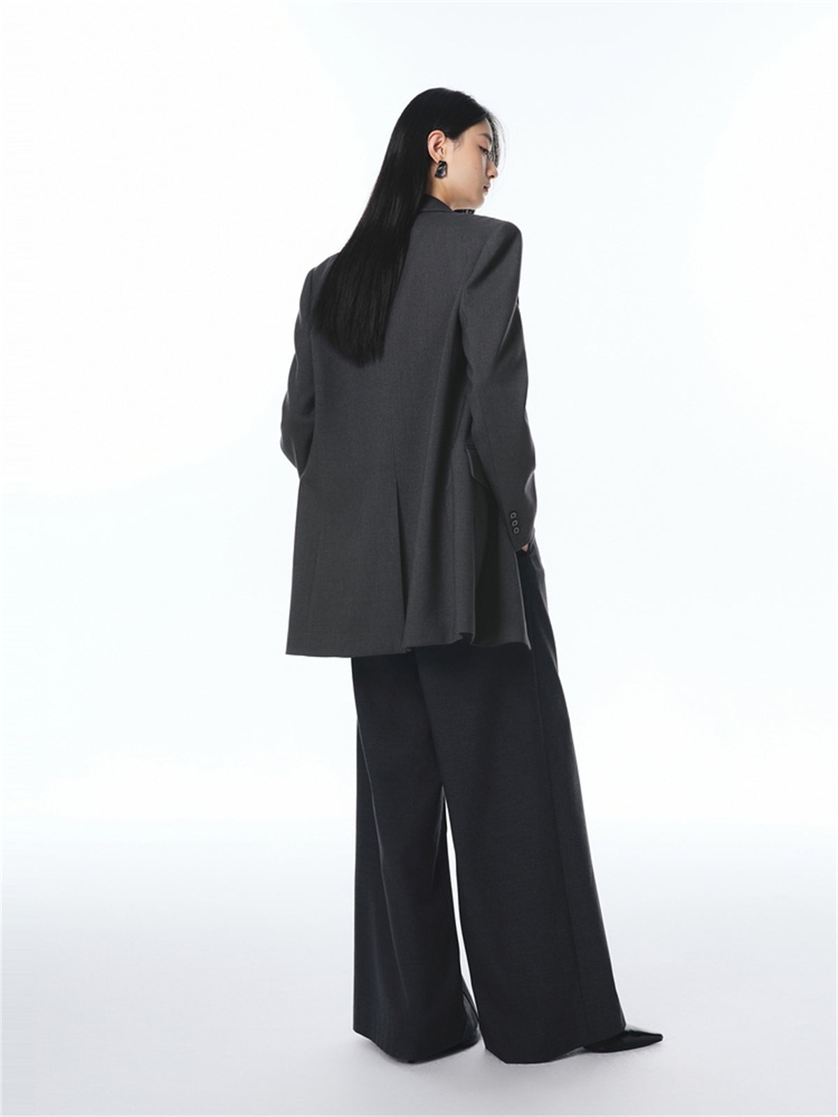 Women's Peaked Lapel Double-Breasted Blazer