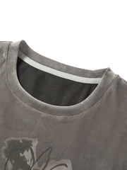 Women's velvet graffiti print regular shoulder T-shirt