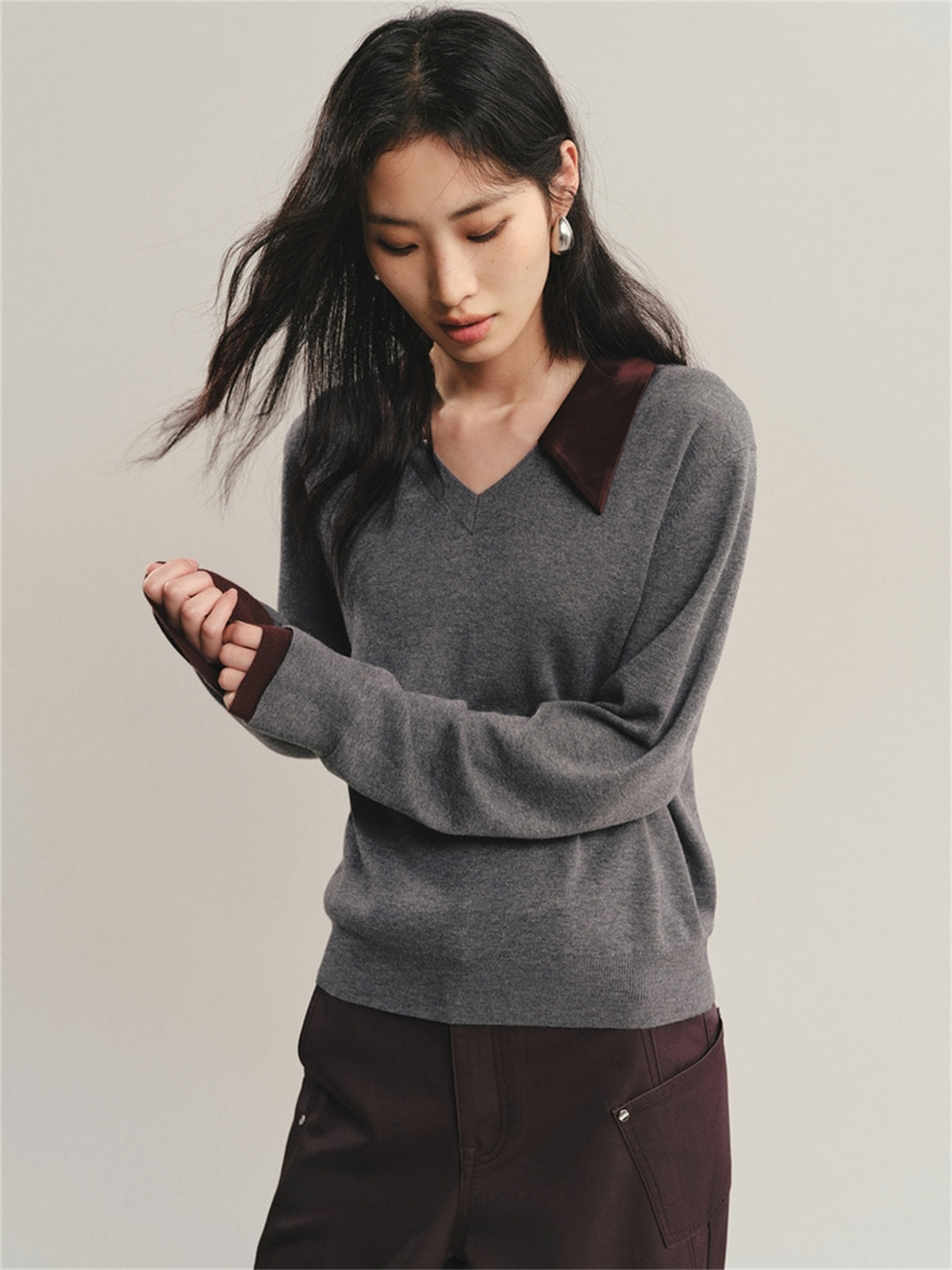 Women's Detachable V-Neck Wool-Blend Sweater