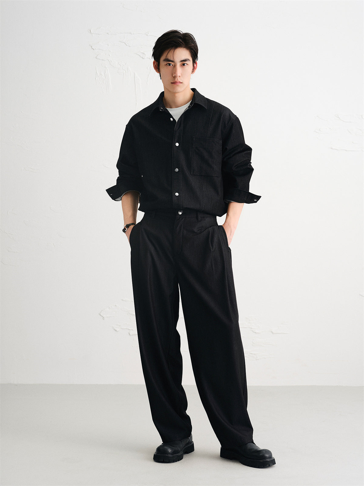 Men's Relaxed-Fit Mercerized Denim Shirt