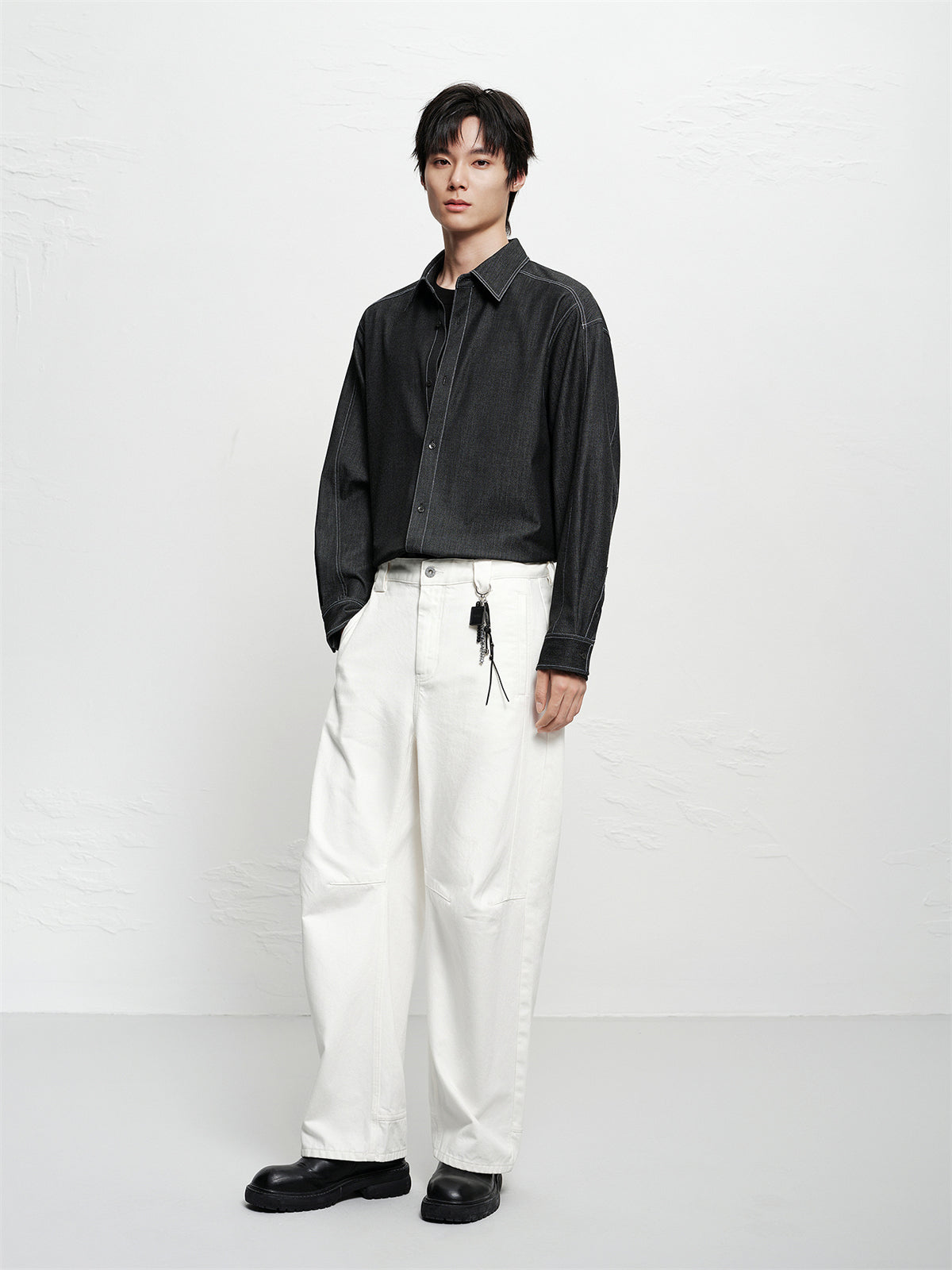 Men's Relaxed Contrast-Stitch Shirt