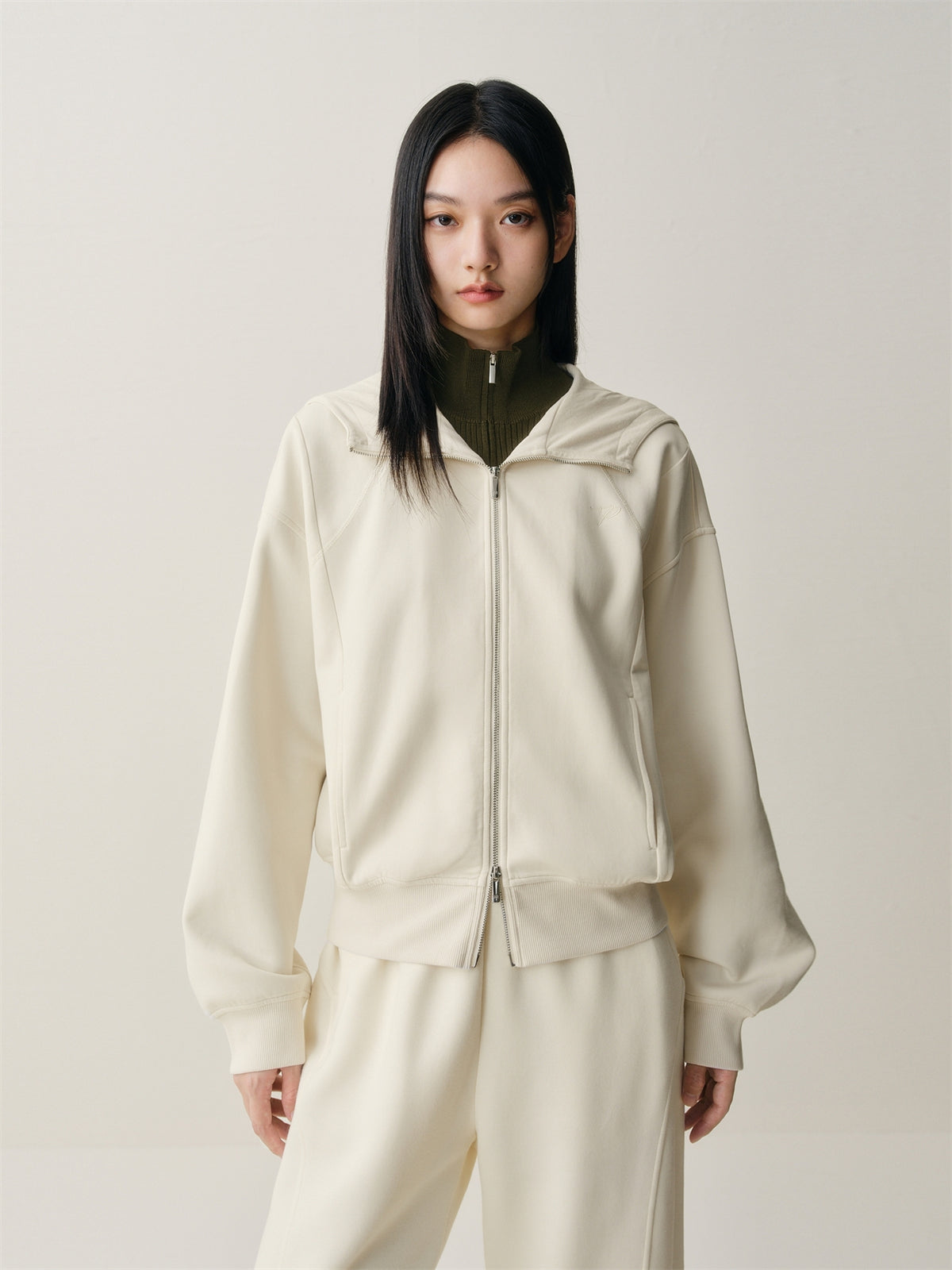 Women's Short Hooded Sweatshirt Jacket