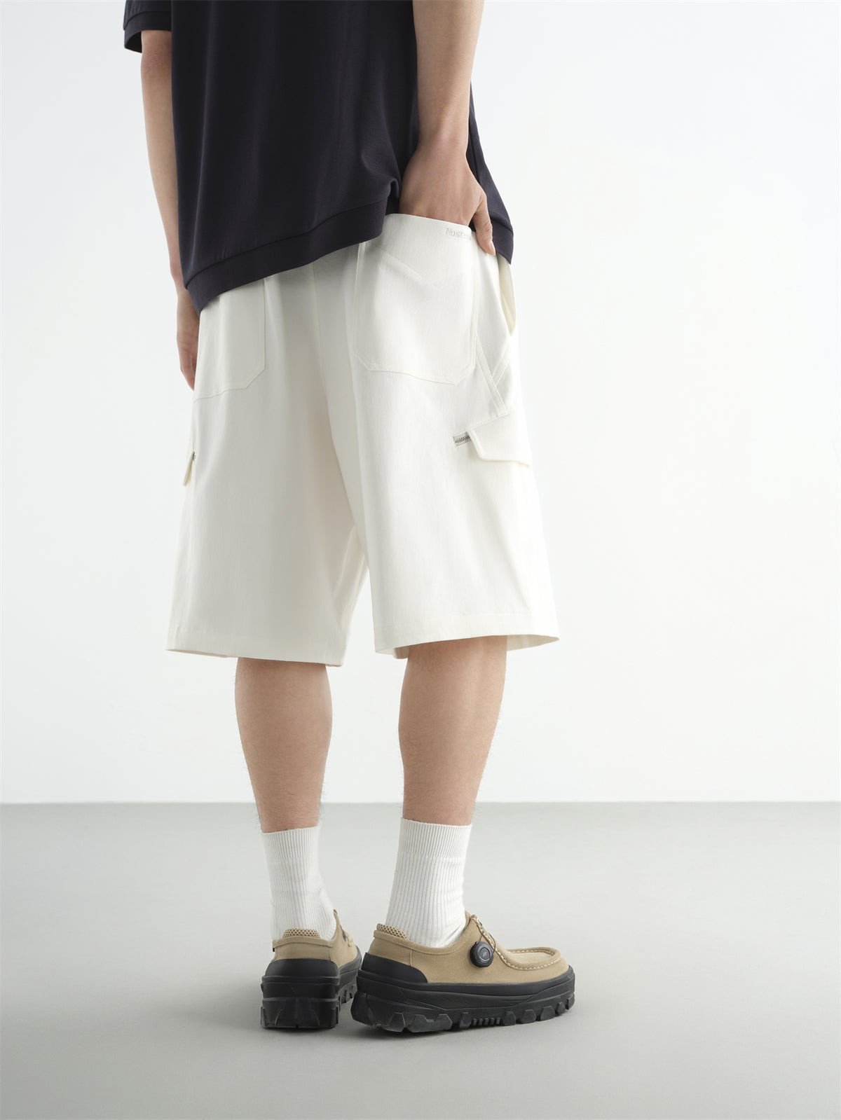 Men's Beige Utility Embroidered Cargo Shorts