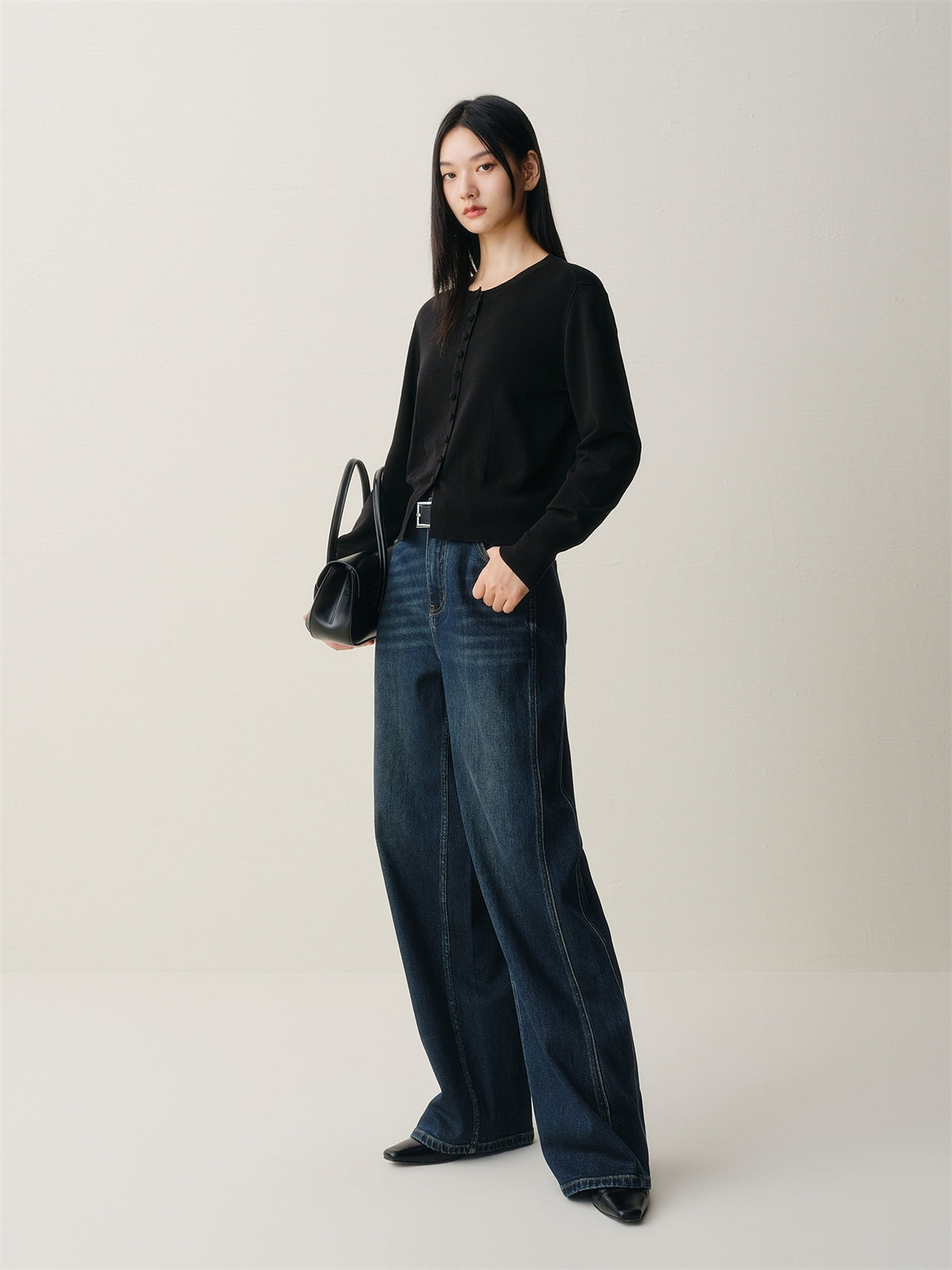Women's Short Crewneck Knit Cardigan