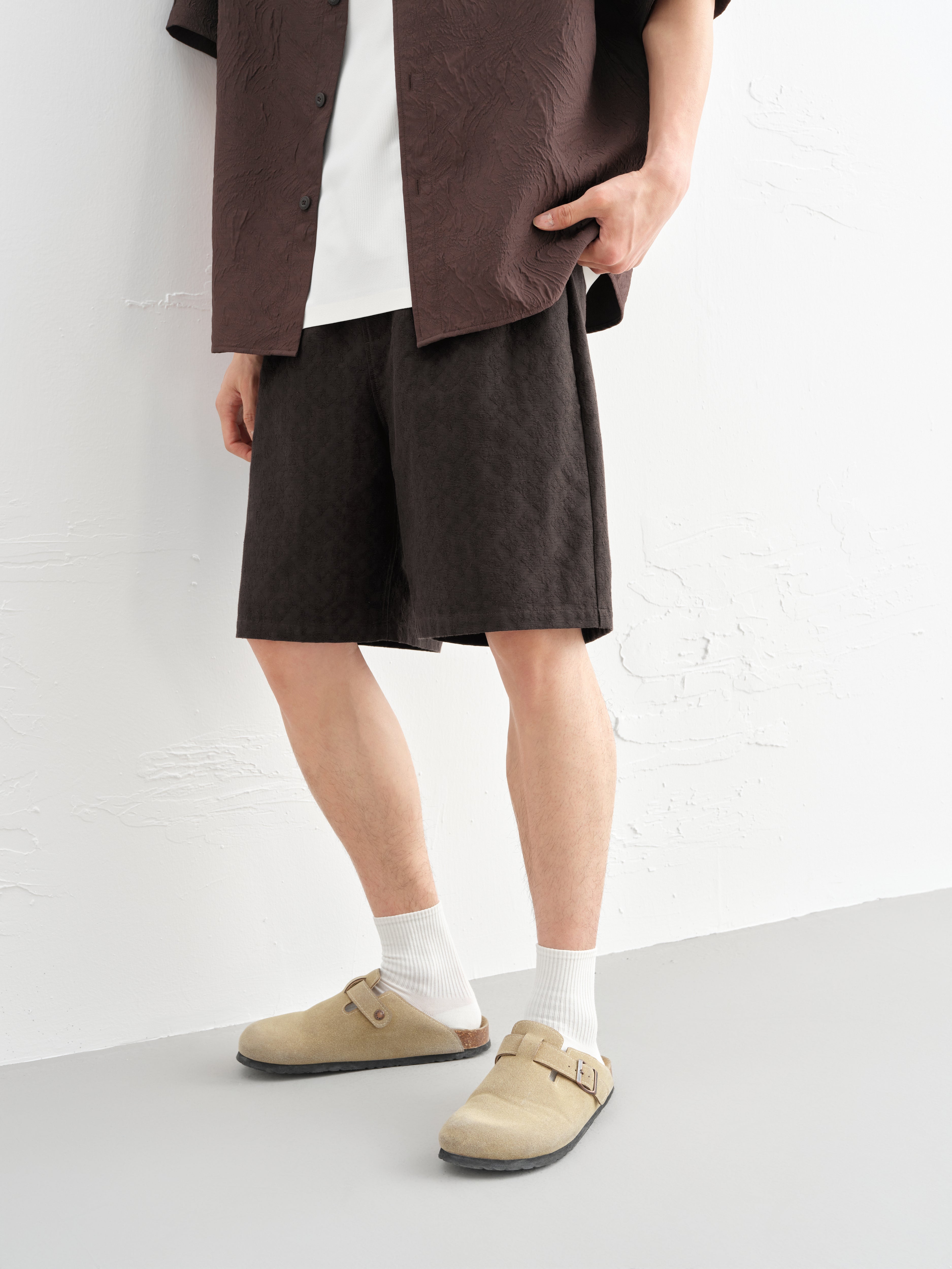 Men's Solid Knit Shorts with Letter Jacquard