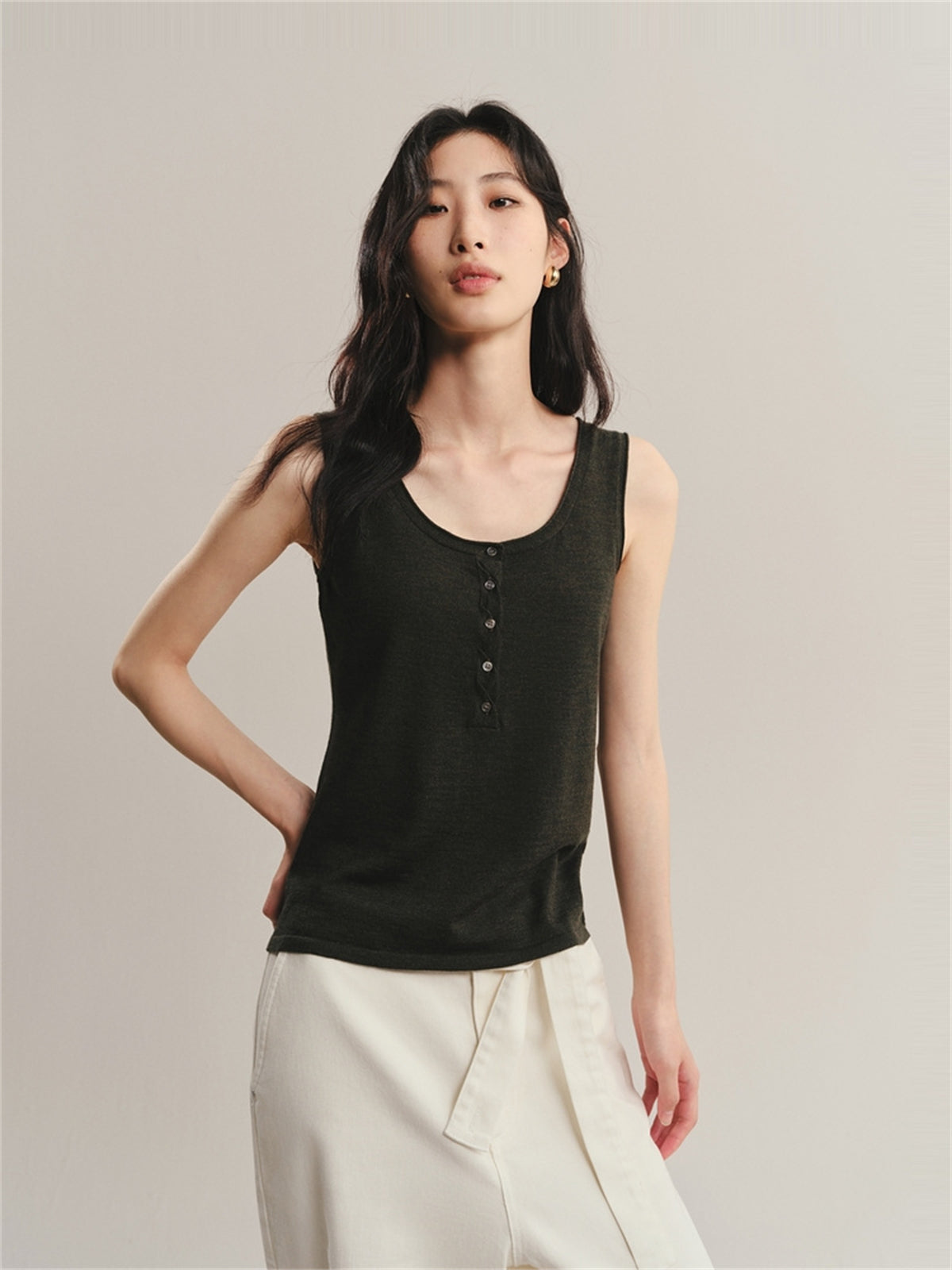 Women's Wool U-Neck Knit Vest in Yangtze Yarn