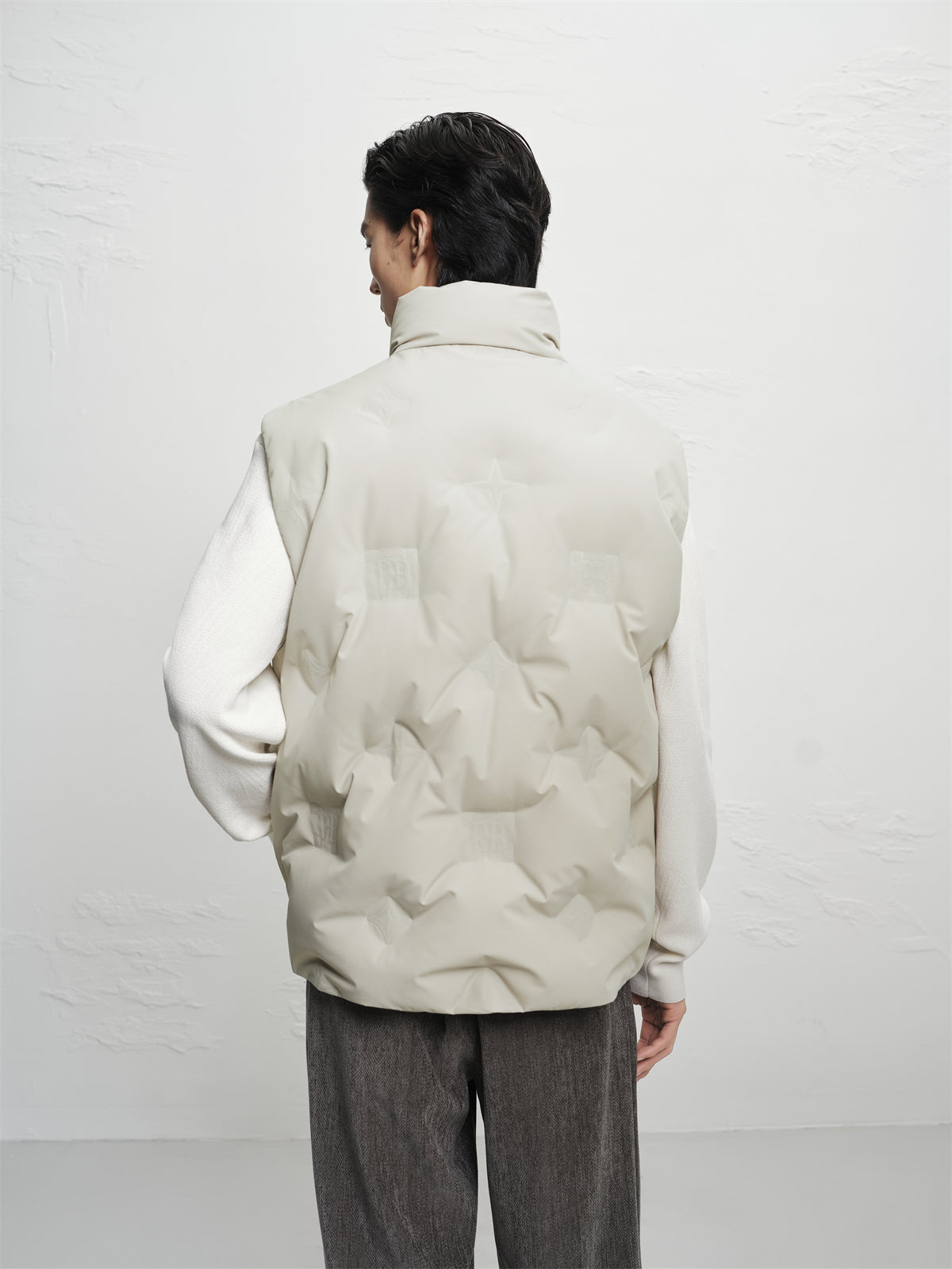 Men's Embossed Down Vest