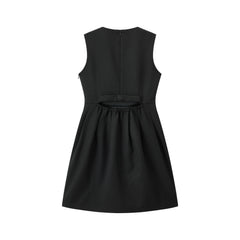 Women's Hepburn-Style Waisted Little Black Dress