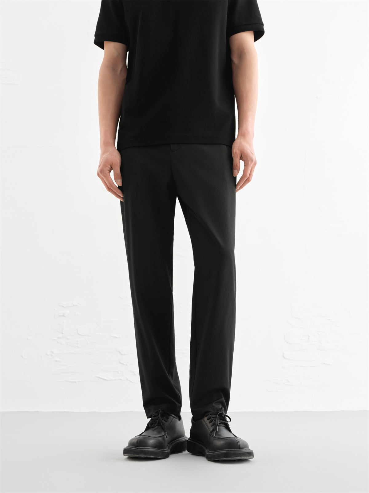 Men's Seersucker Textured Tapered Pants