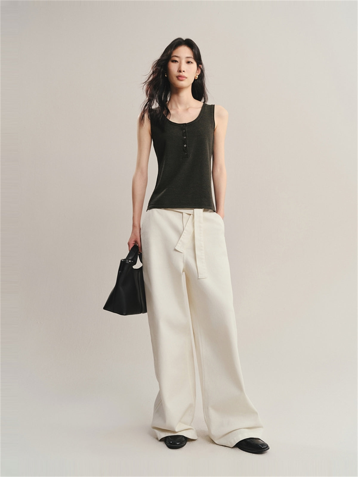 Women's Wool U-Neck Knit Vest in Yangtze Yarn