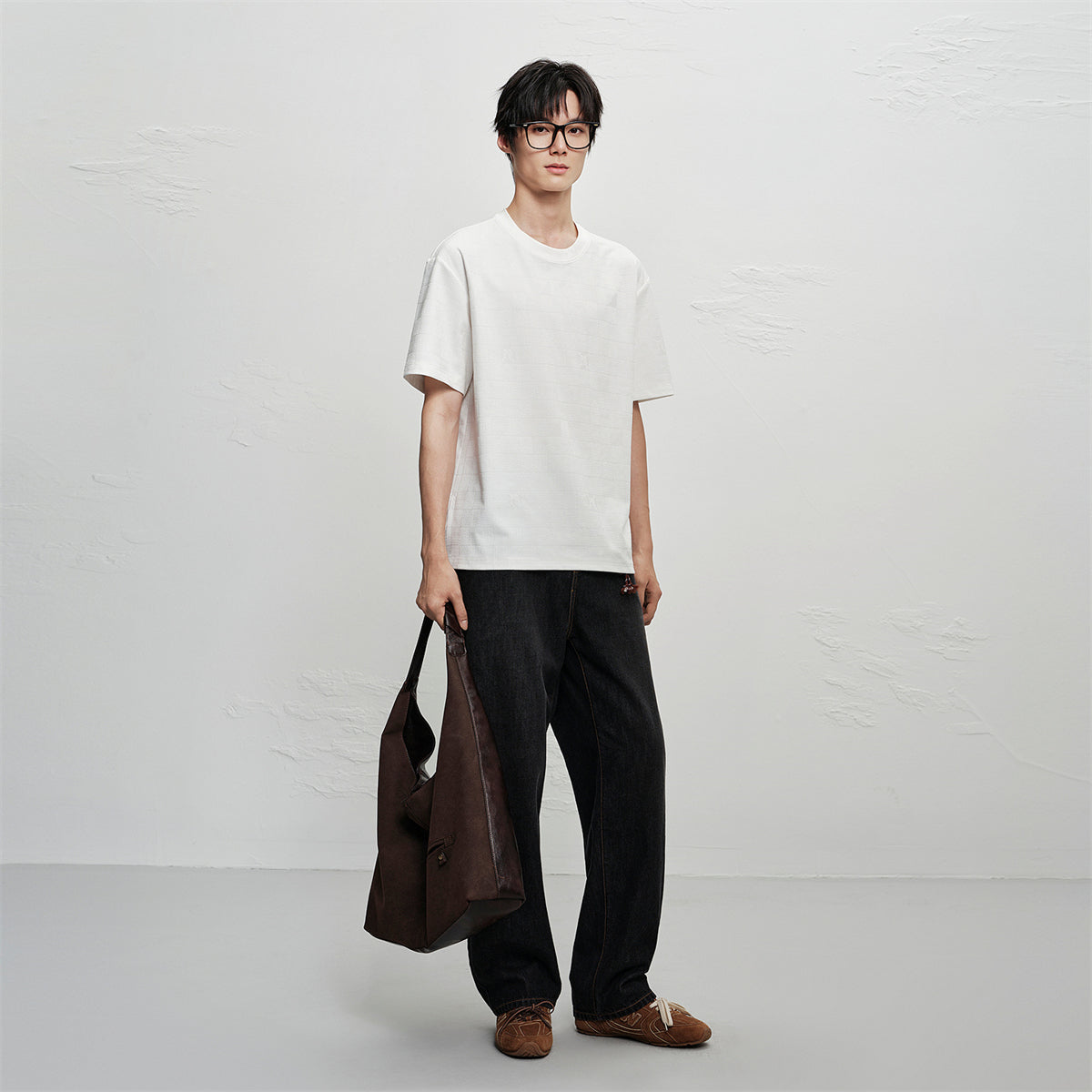 Men's Solid Allover Jacquard T-Shirt