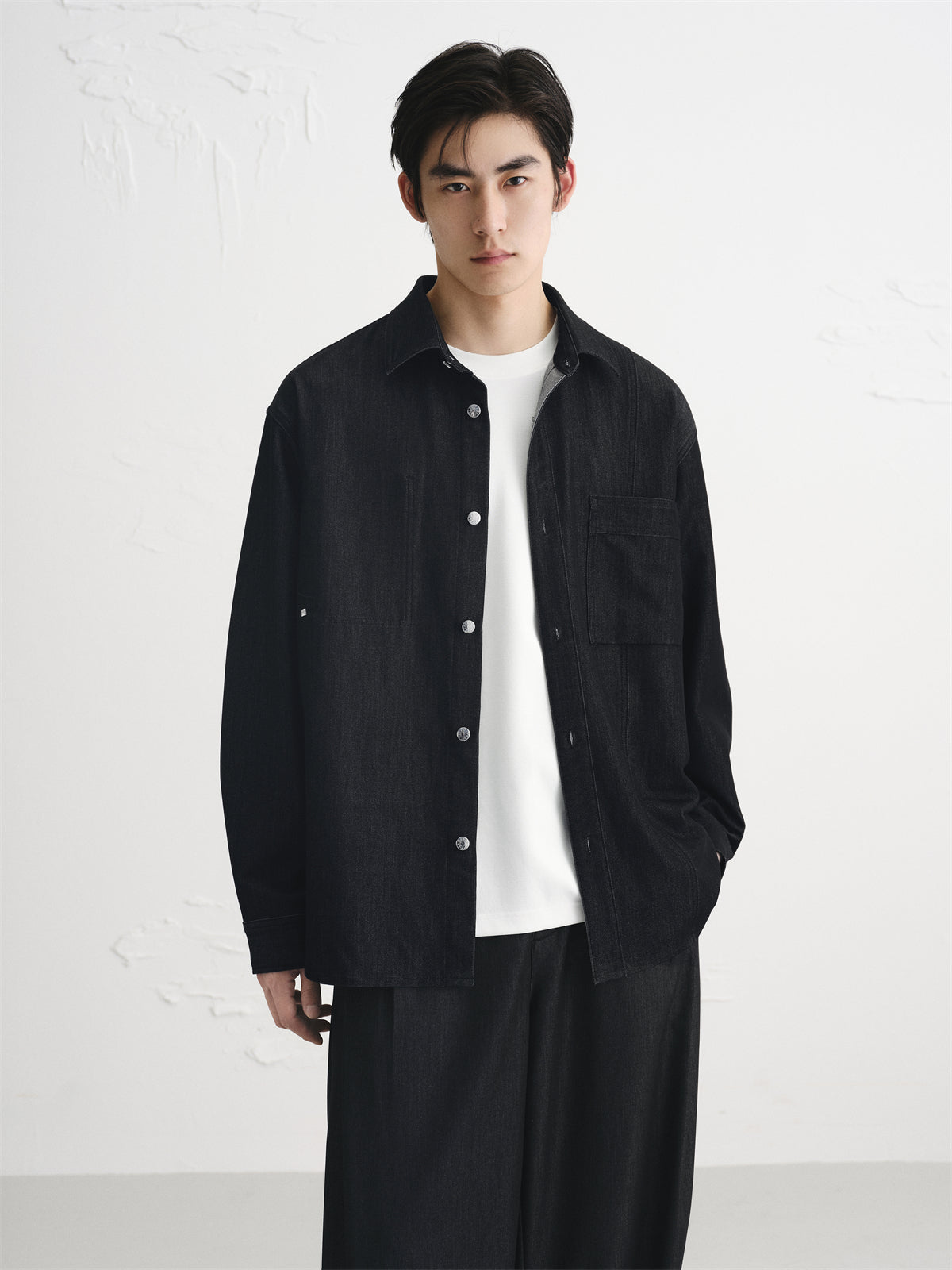 Men's Relaxed-Fit Mercerized Denim Shirt