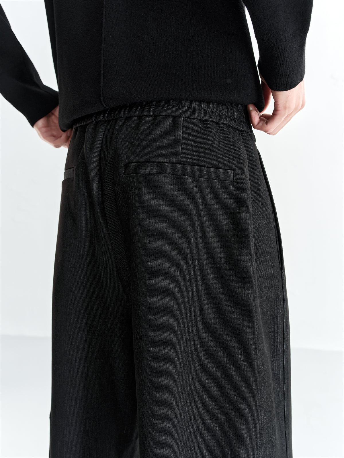 Men's Textured Straight-Leg Trousers
