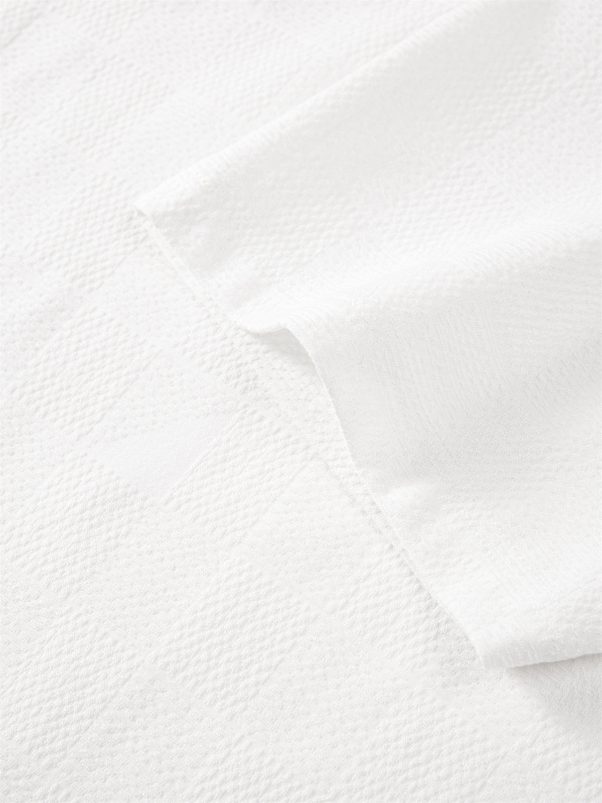 Men's Solid Allover Jacquard T-Shirt