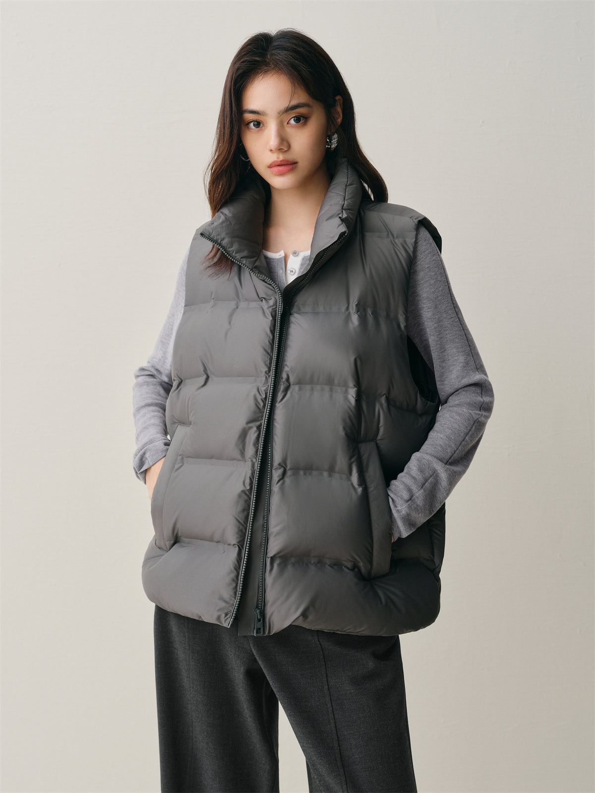 Women's Bonded Stand-Collar Down Vest