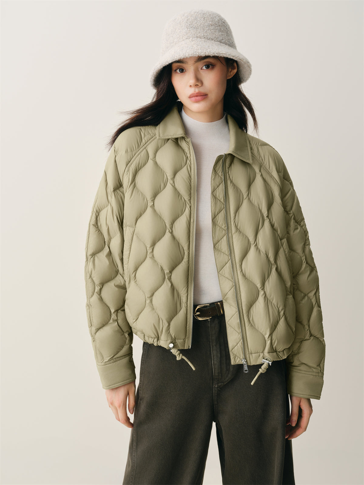 Women's Lightweight Puffer Jacket with Drawstring Hem