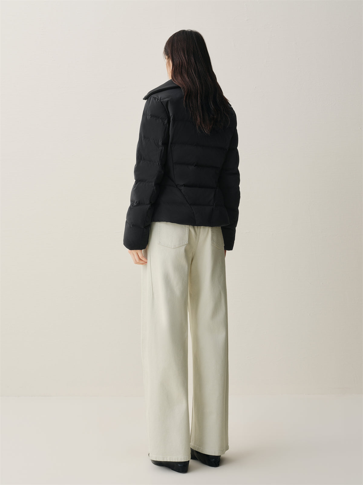 Women's Short Slim-Fit Down Jacket with Layered-Look Collar