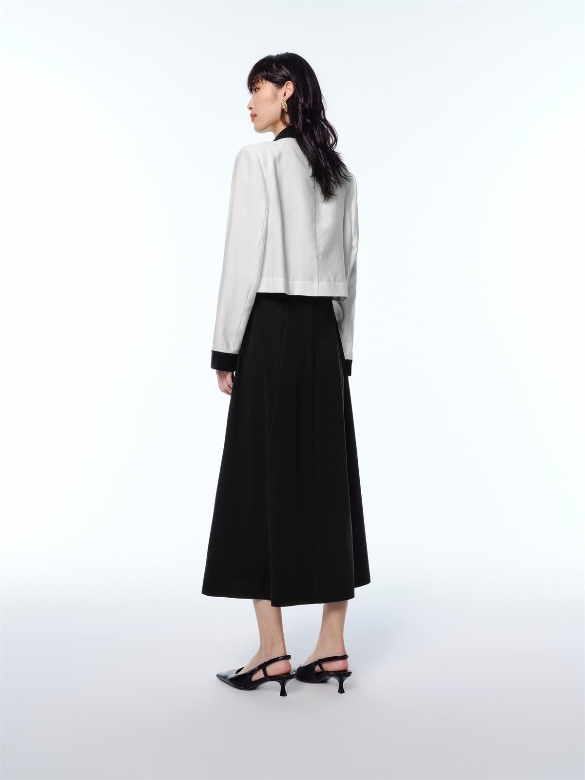 Women's Contrast Collar Cropped Jacket with Modal