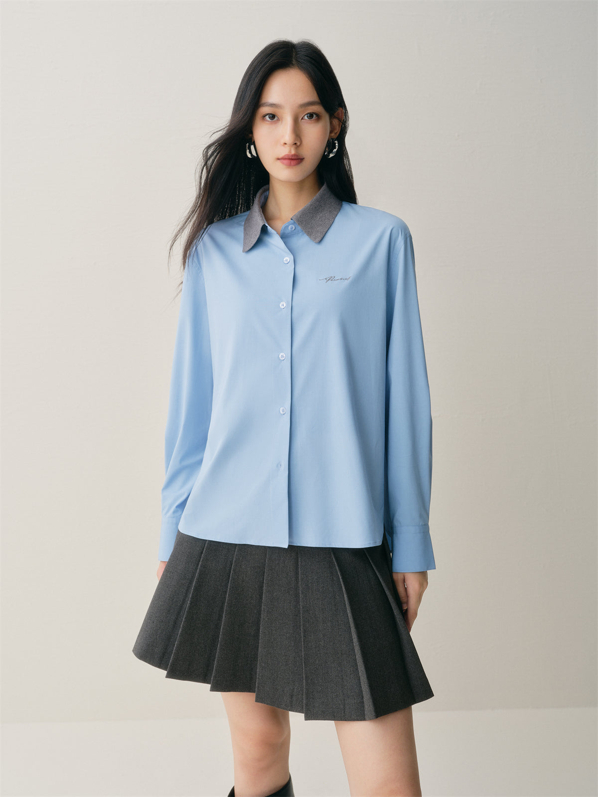 Women's Oversized Shirt with Contrast Collar