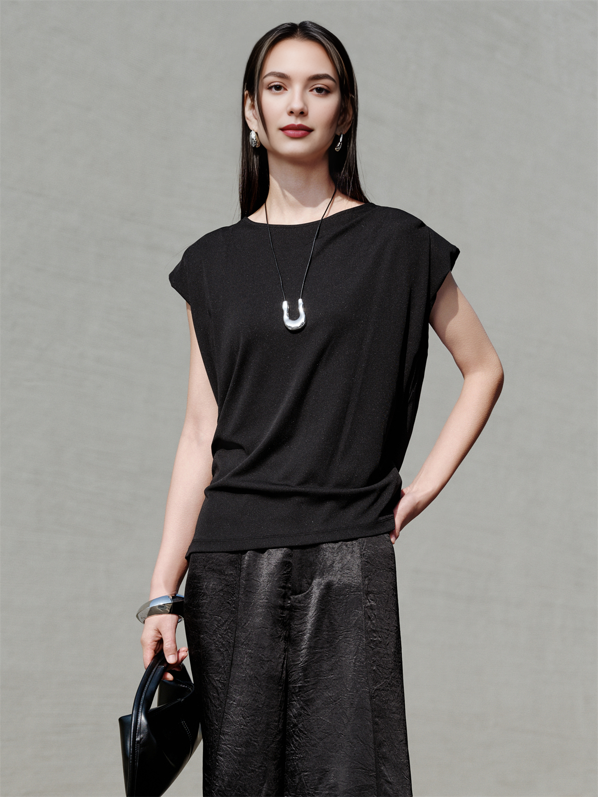 Women's Solid Backless Ruched Blouse