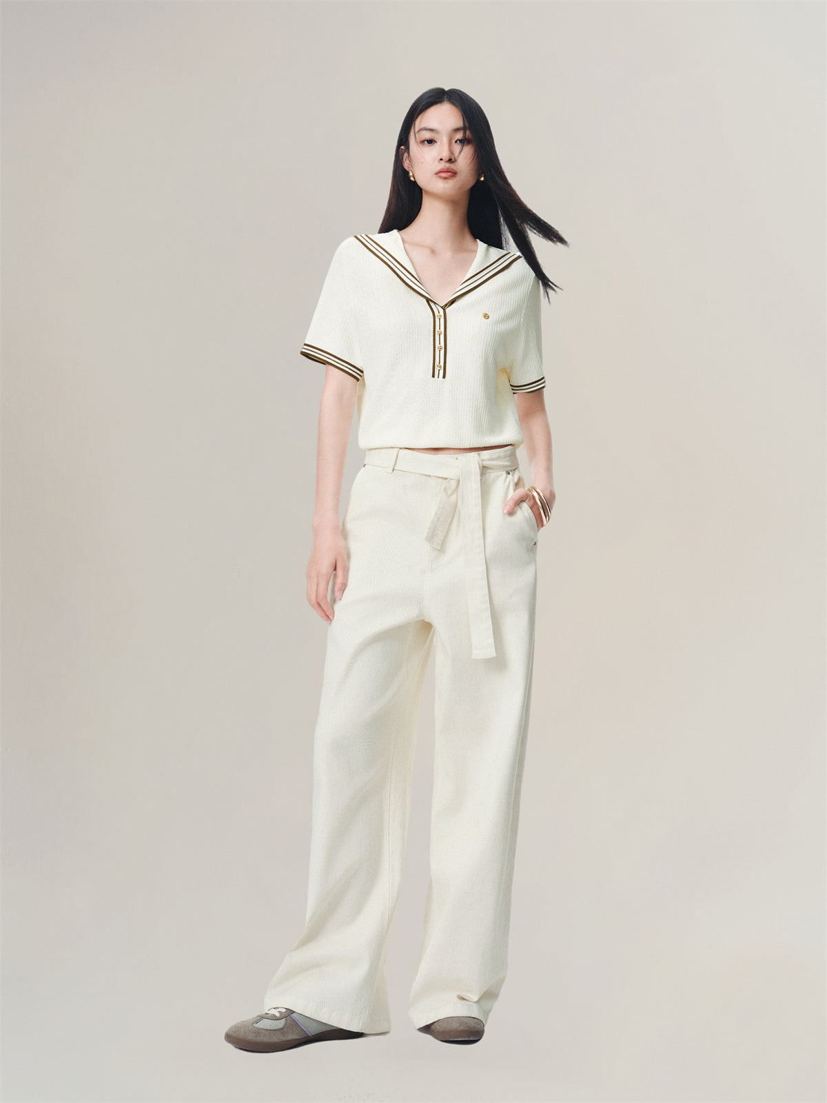 Women's Contrast-Trim Knit Top with Sailor Collar