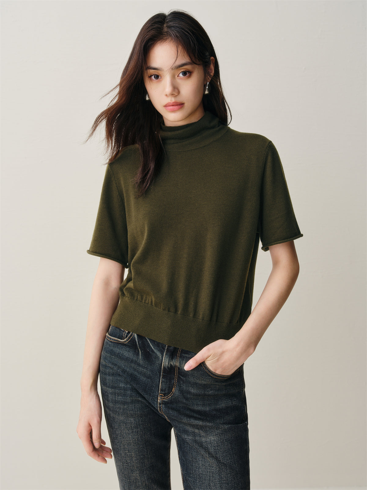 Women's Knit Sweater with Detachable Sleeves