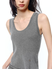 Women's Solid U-Neck Knit Tank Top