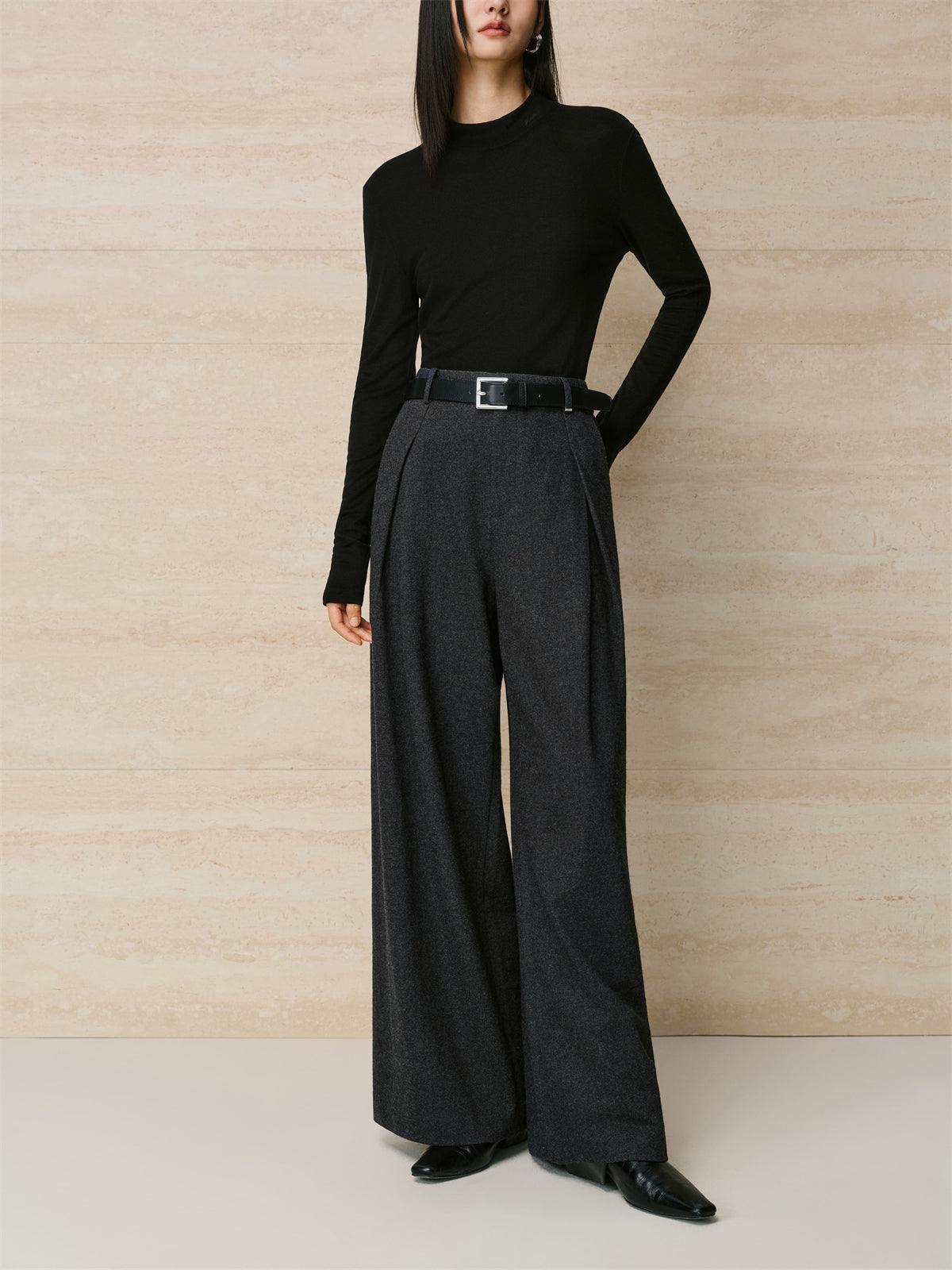 Women's Brushed Pleated Wide-Leg Pants
