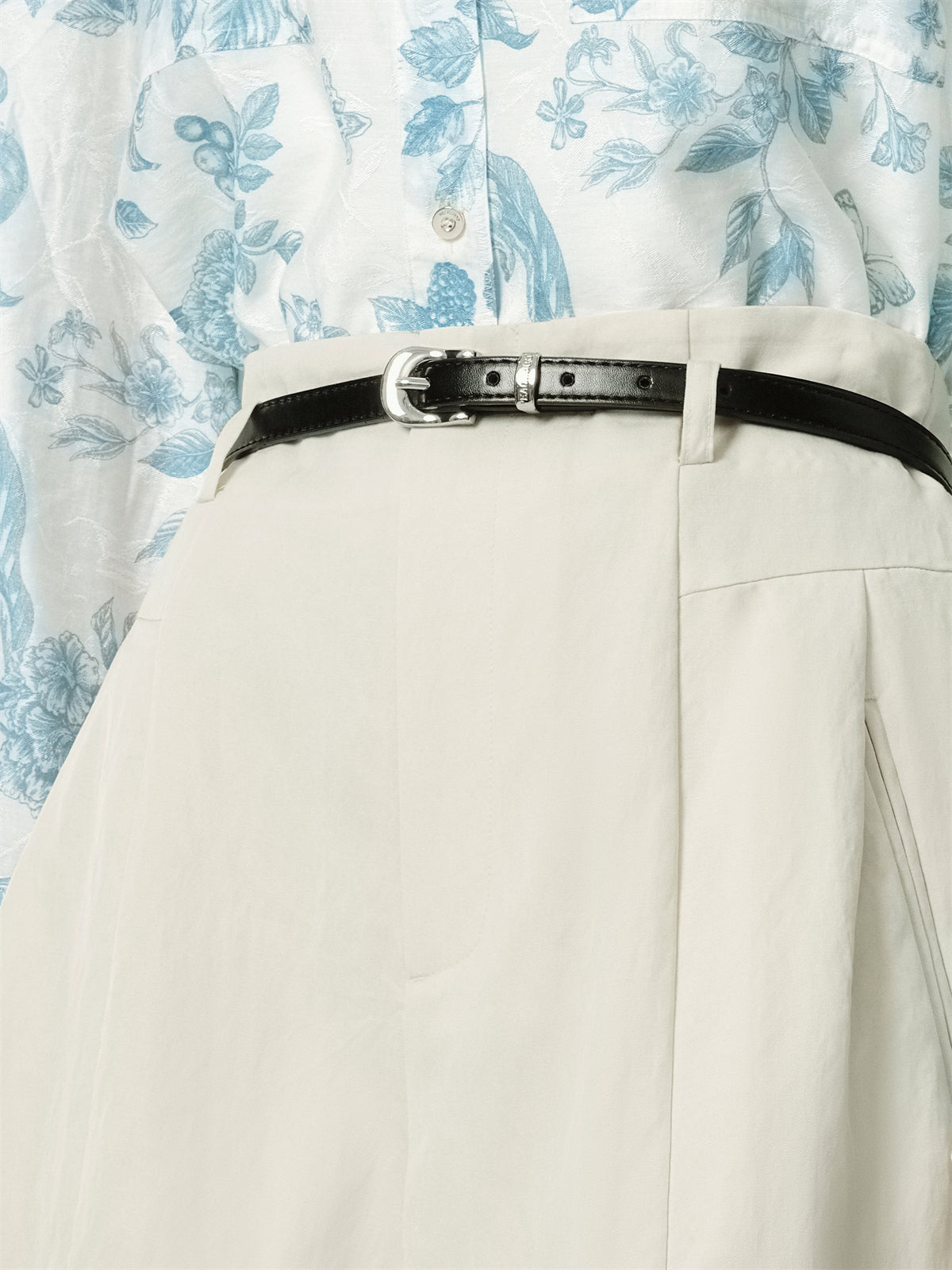 Women's High-Waisted Cuffed Shorts with Belt