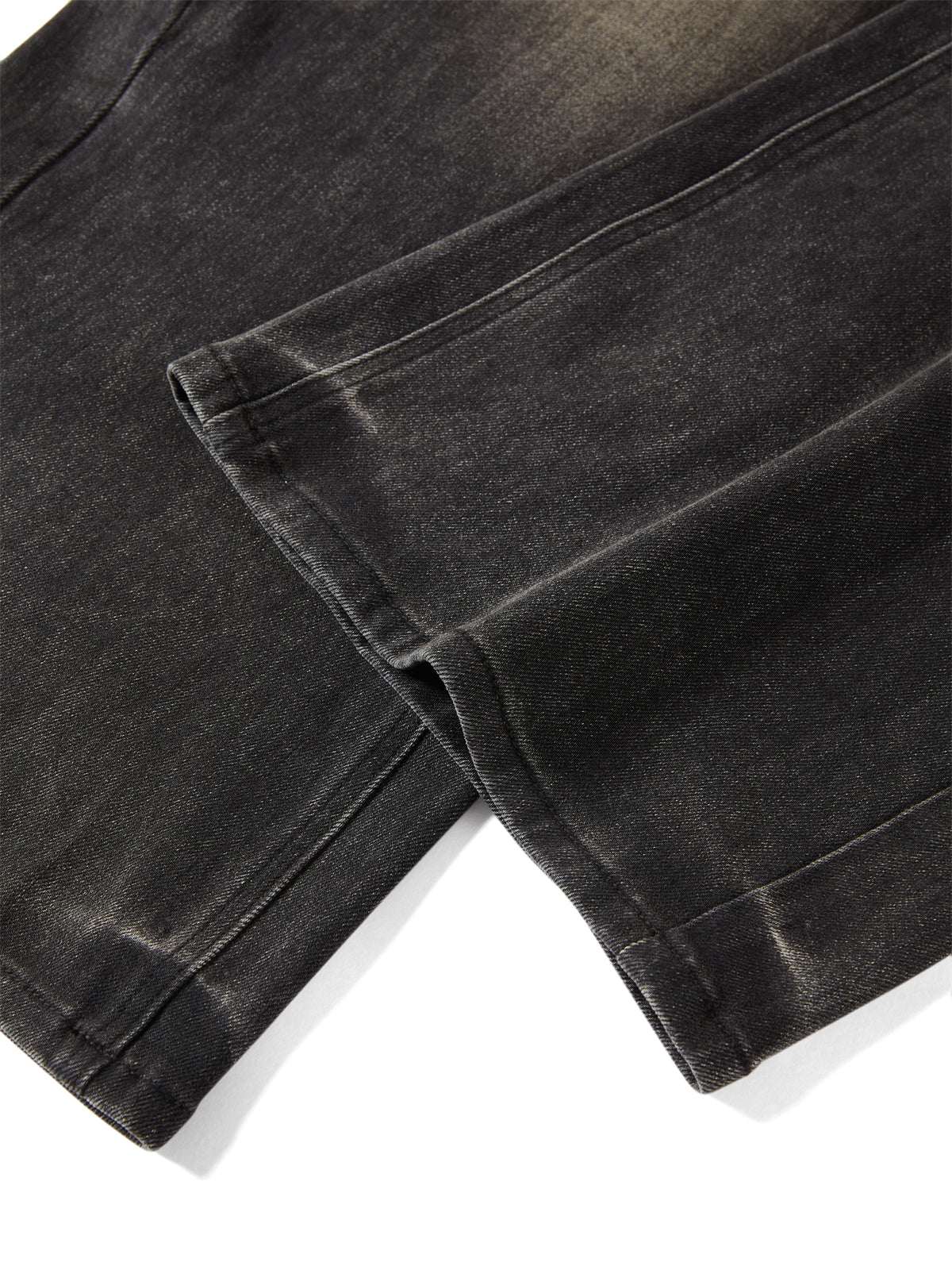 Women's Gradient Whiskered Curved-Leg Jeans