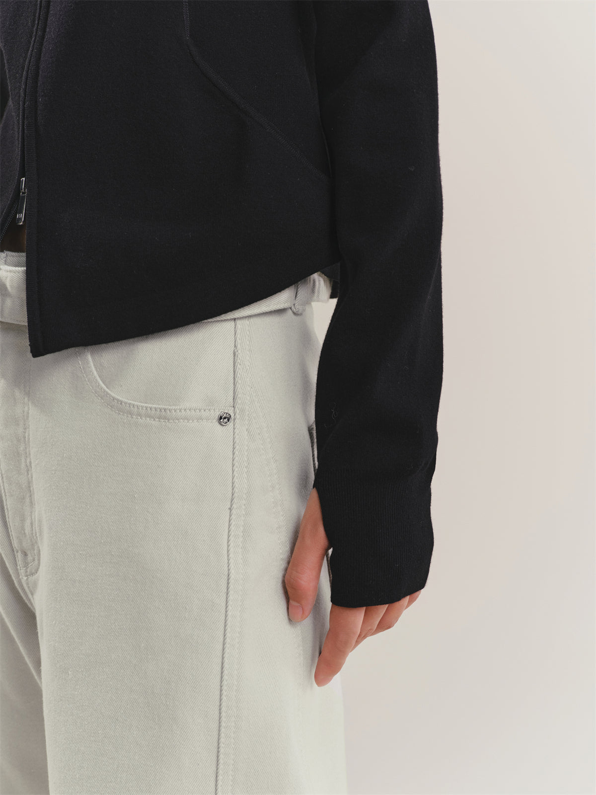 Women's Short Slim-Fit Knit Cardigan