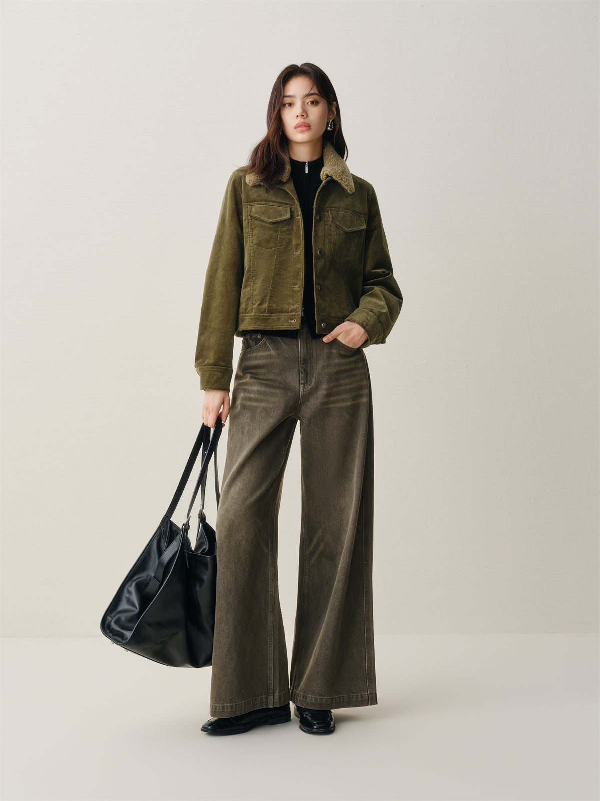 Women's Distressed Wide-Leg Jeans with Whiskering