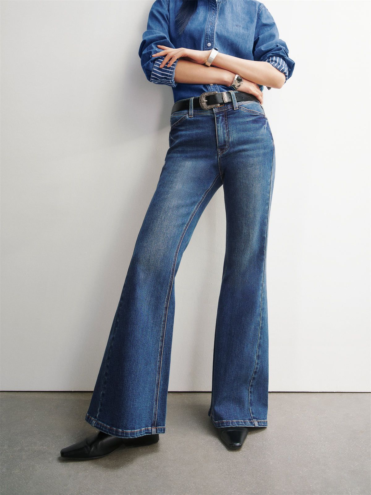 Women's Vintage Washed High-Waist Flared Jeans