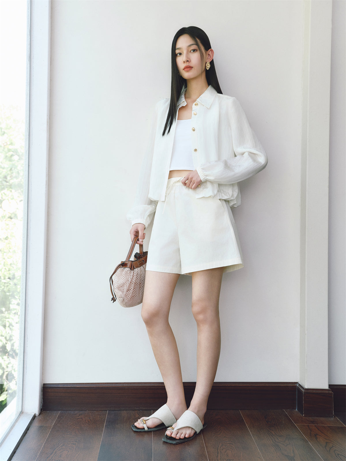 Women's Glossy Textured Cropped Collar Jacket