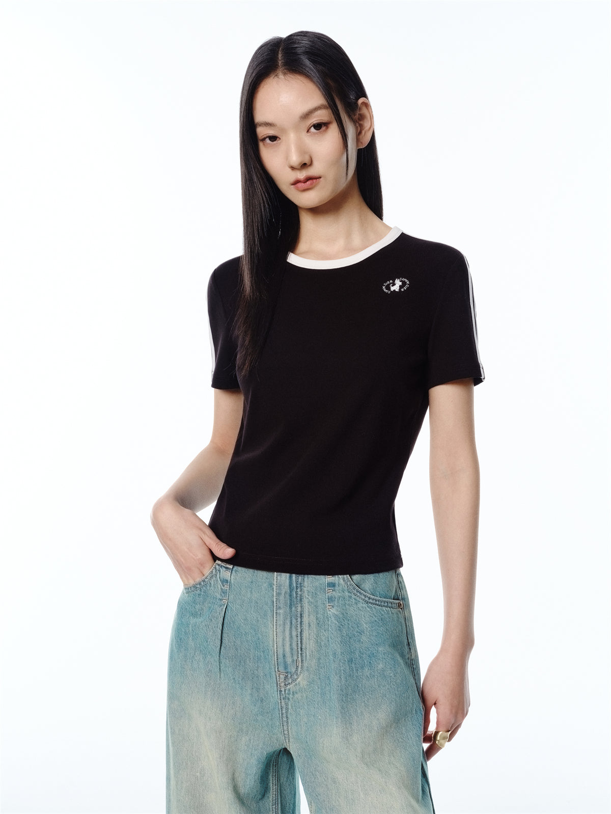 Women's Contrast Trim Embroidered Graphic T-Shirt