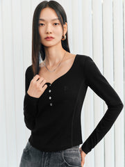 Women's U-Neck Slim Fit Long Sleeve Shirt