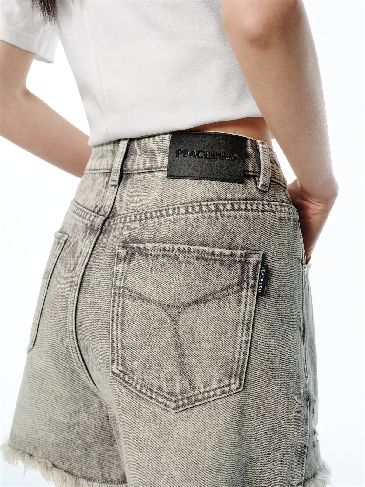 Women's Vintage-Washed Frayed Denim Shorts