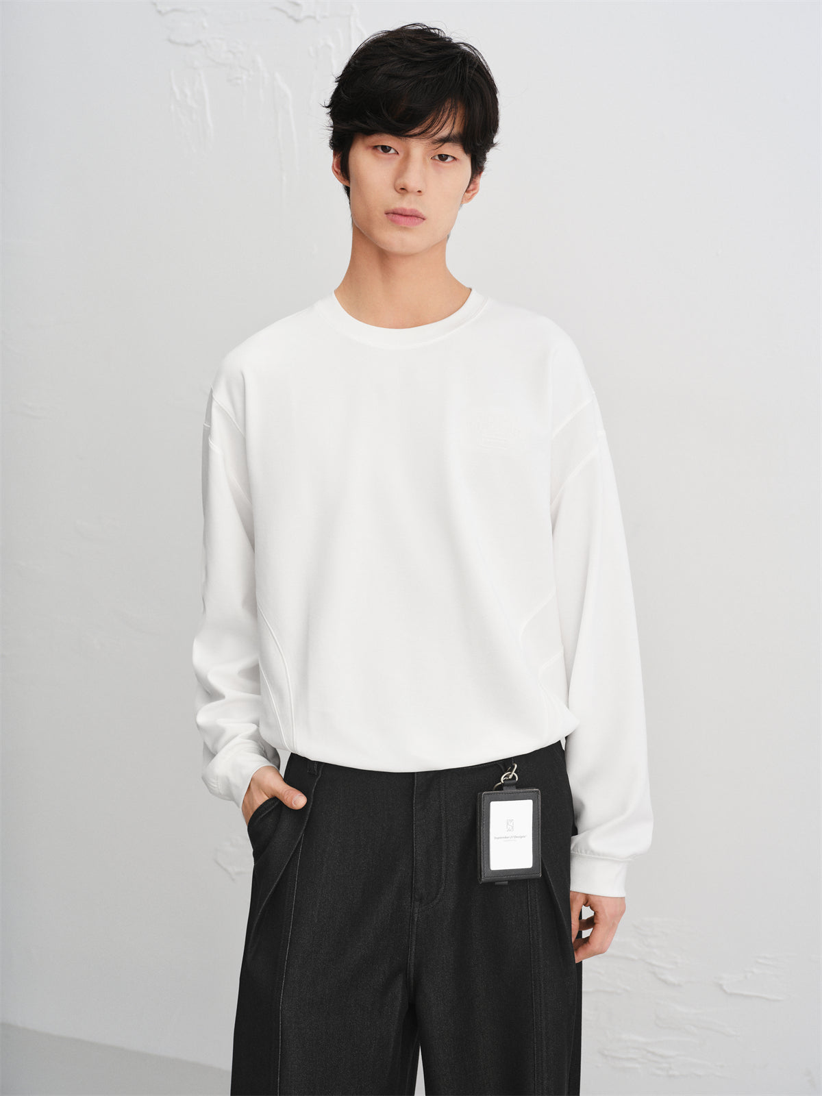 Men's Solid Embroidered Long-Sleeve T-Shirt