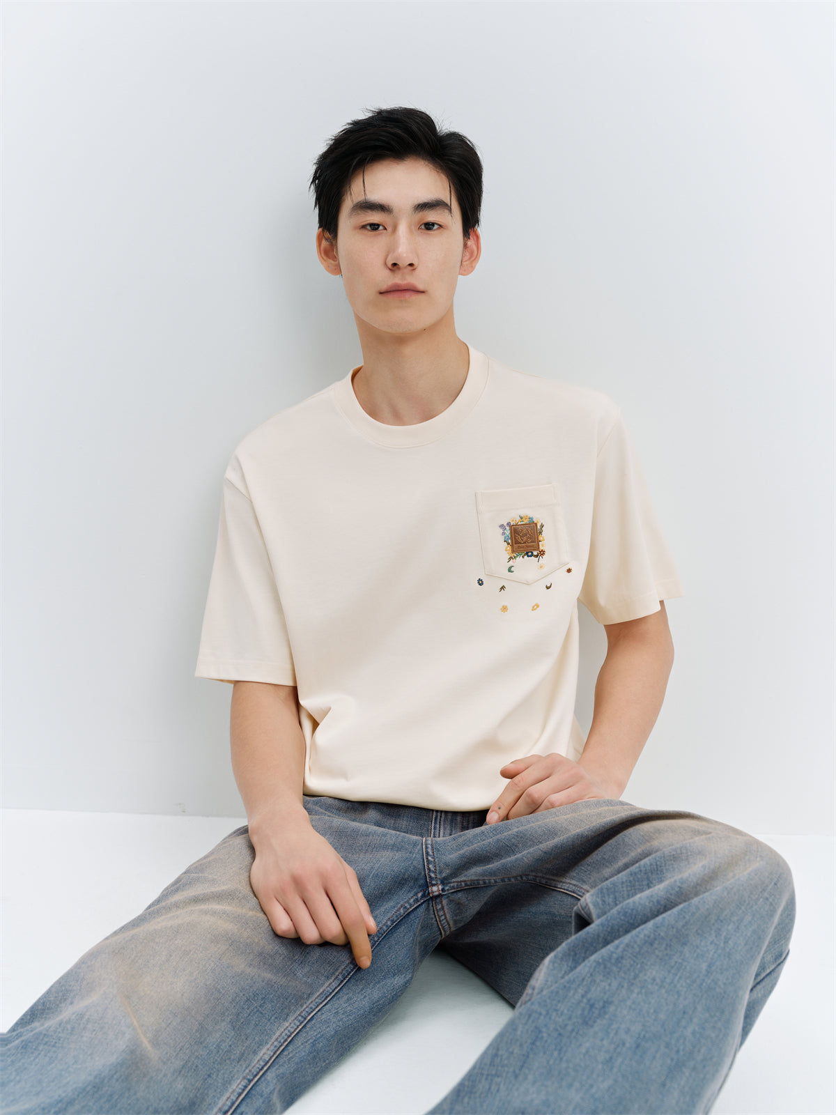 Men's Chest Pocket T-Shirt with Embroidery