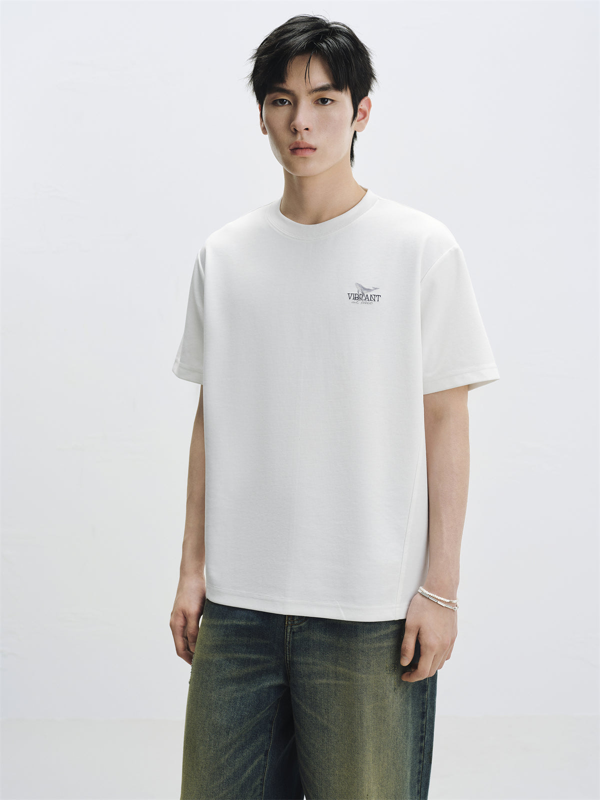 Men's Heavyweight T-Shirt with Panel Lines
