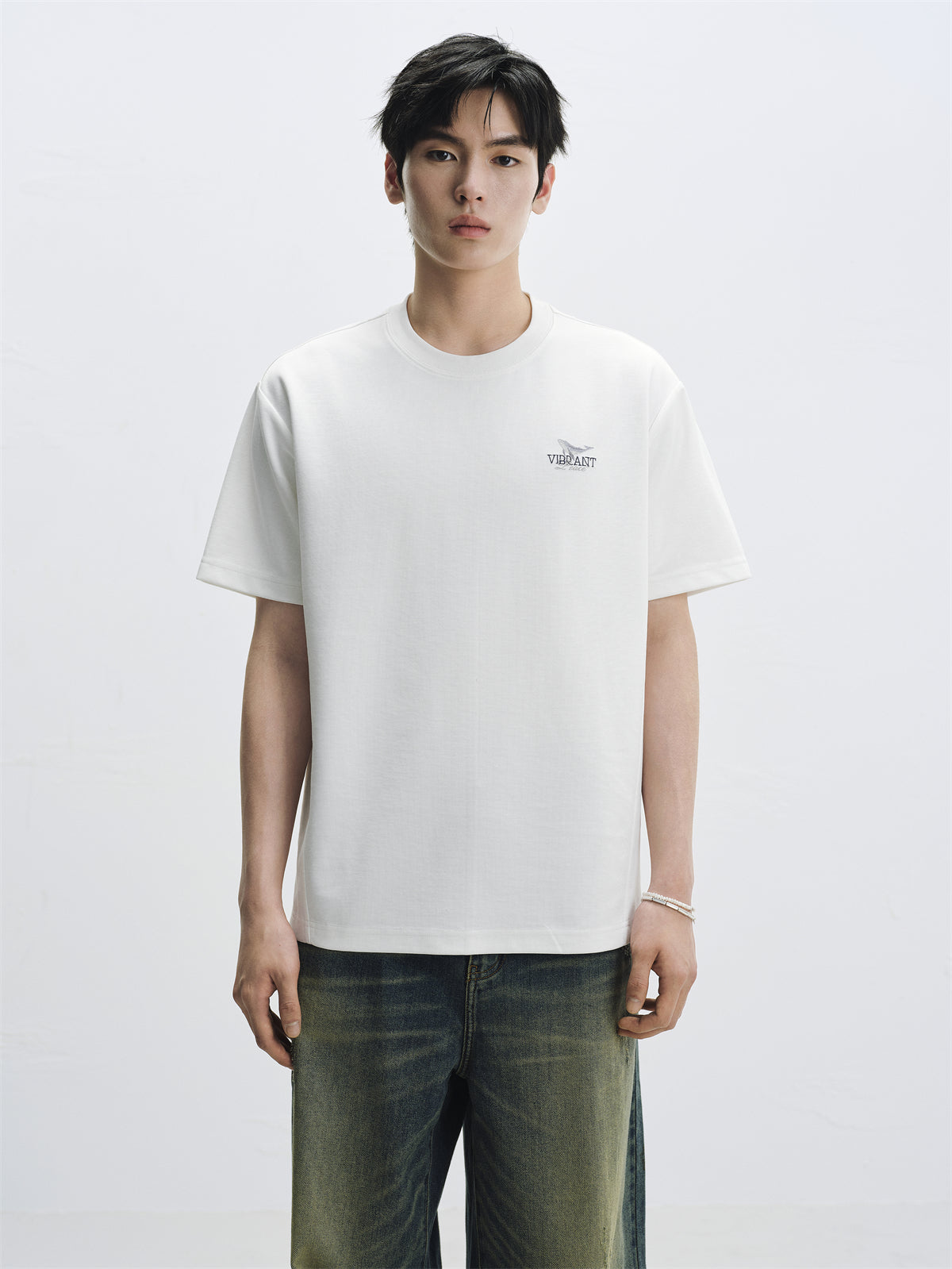 Men's Heavyweight T-Shirt with Panel Lines