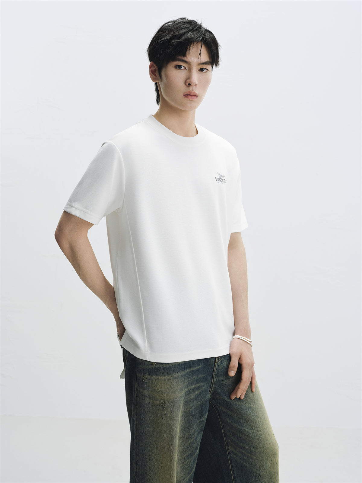 Men's Heavyweight T-Shirt with Panel Lines