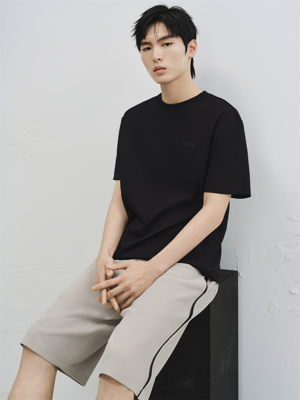 Men's Black Heavyweight T-Shirt with Embroidery