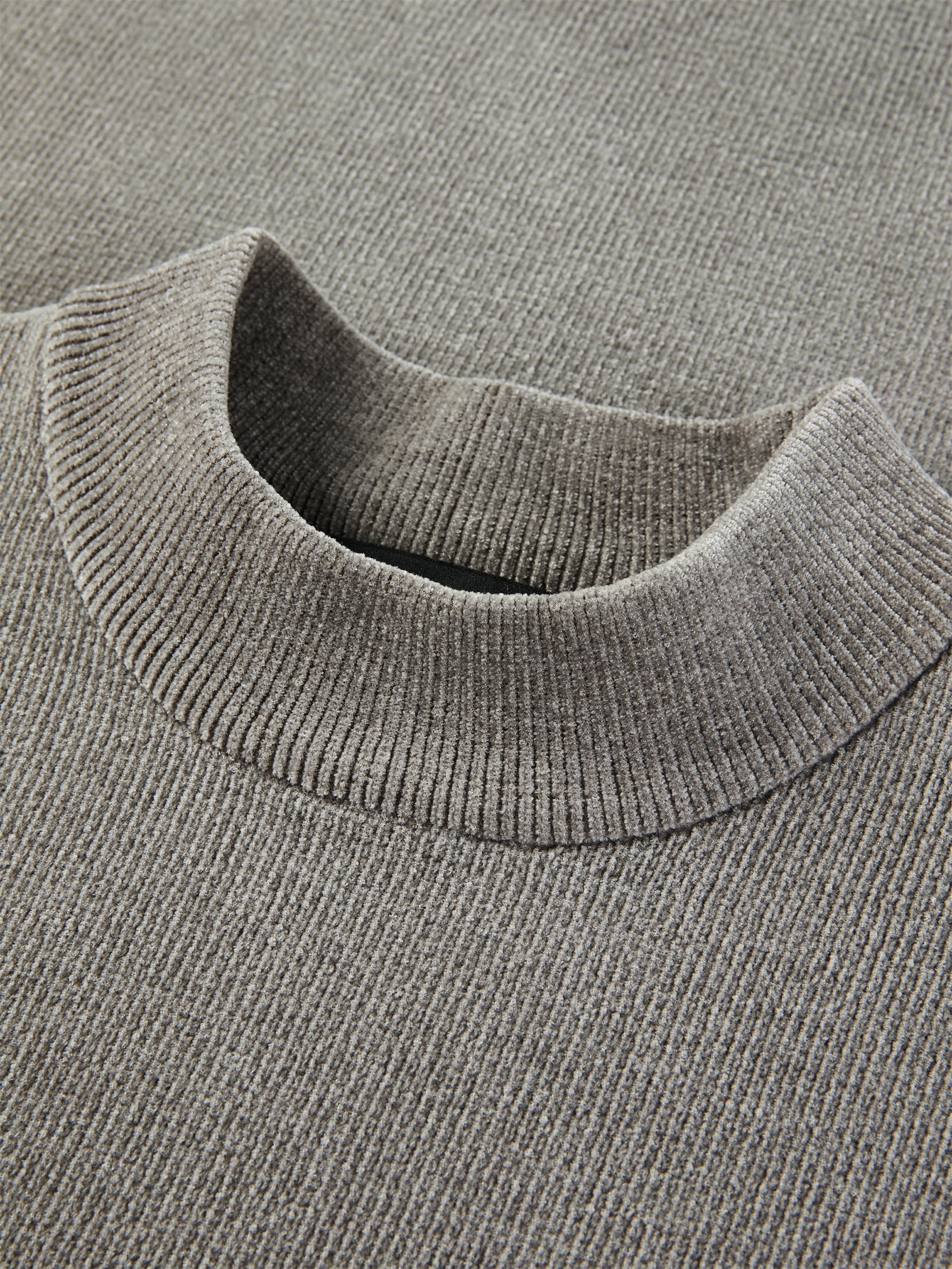 Men's Gray Mock Neck Textured Pullover