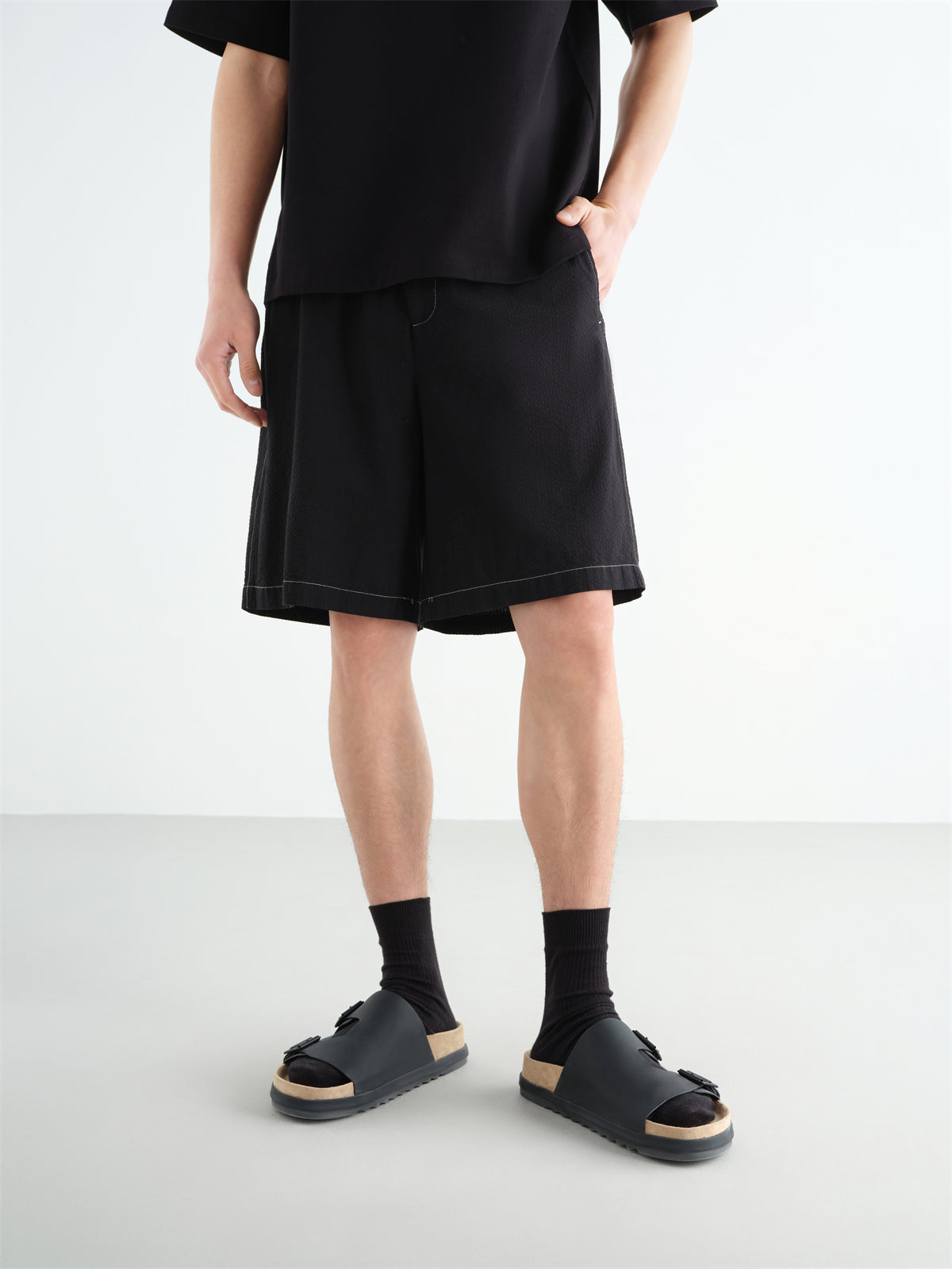 Men's Color-Stitch Seersucker Shorts